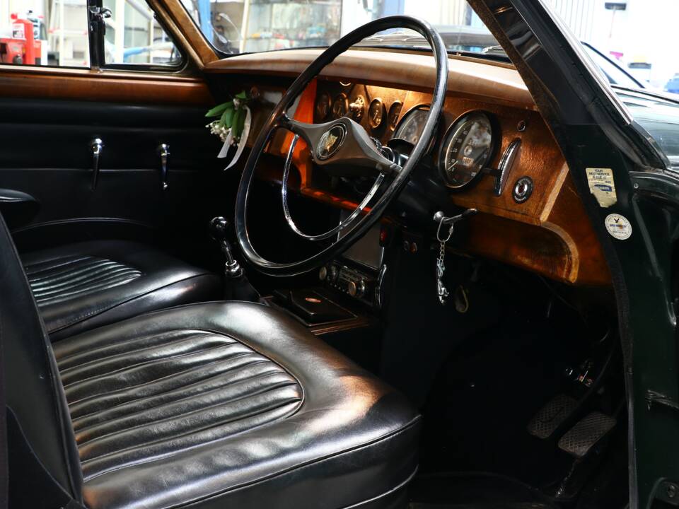 Immagine 19/36 di Jaguar 240 (1968)