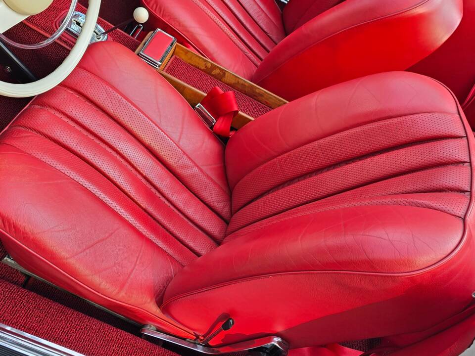 Afbeelding 14/34 van Mercedes-Benz 280 SL (1968)