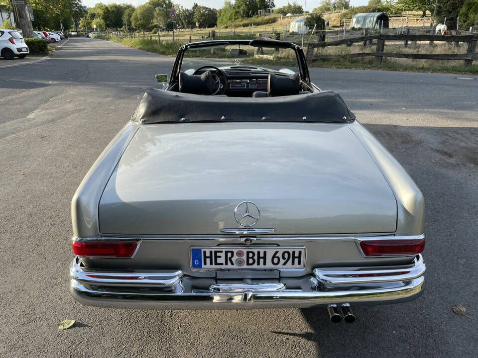 Bild 6/7 von Mercedes-Benz 280 SE (1969)