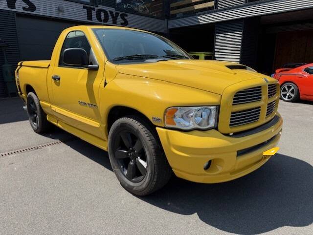 Image 2/24 of Dodge Ram 1500 (2005)