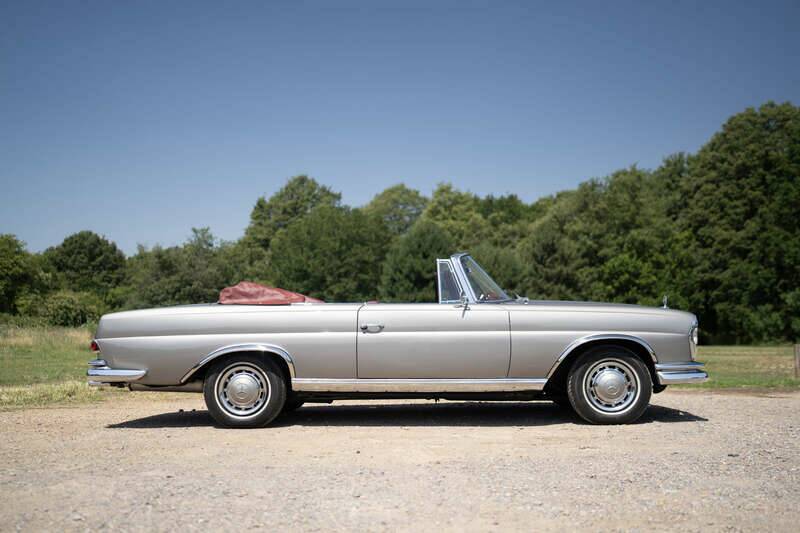 Afbeelding 4/36 van Mercedes-Benz 300 SE (1965)