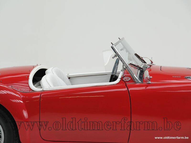 Image 12/15 of MG MGA 1600 (1960)