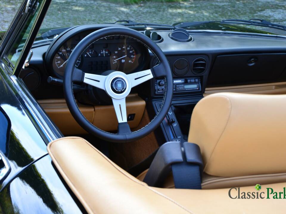 Image 26/50 of Alfa Romeo 2.0 Spider (1990)