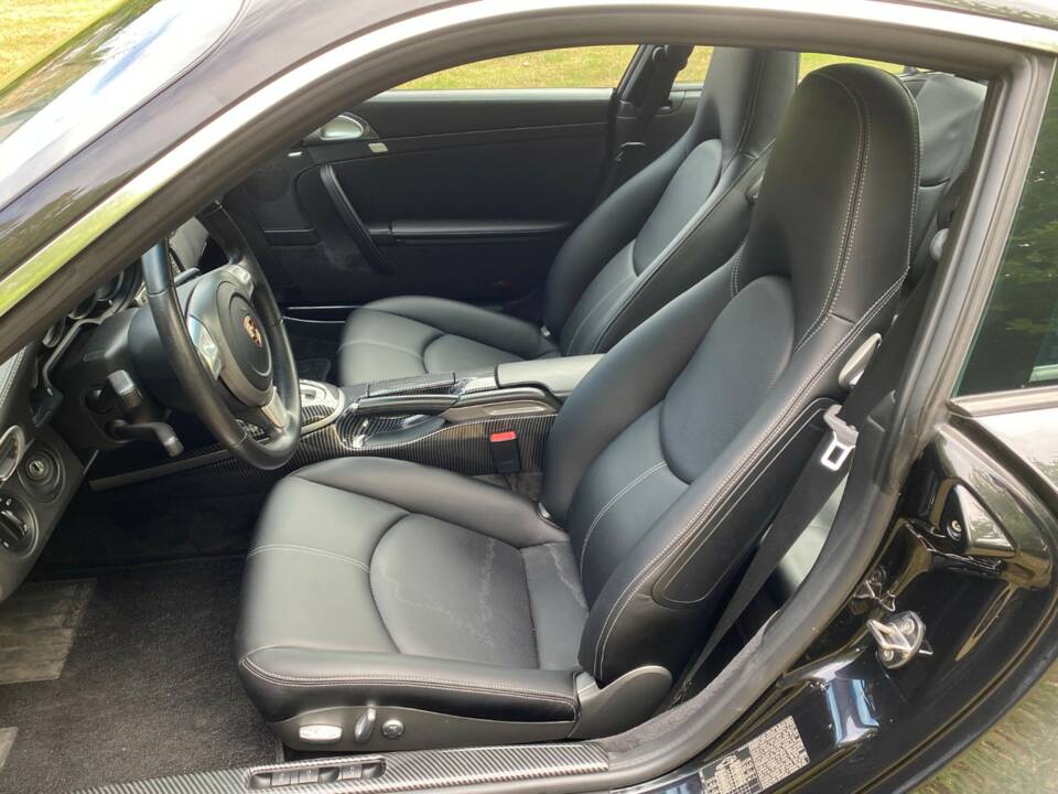 Immagine 13/19 di Porsche 911 Targa 4S (2008)