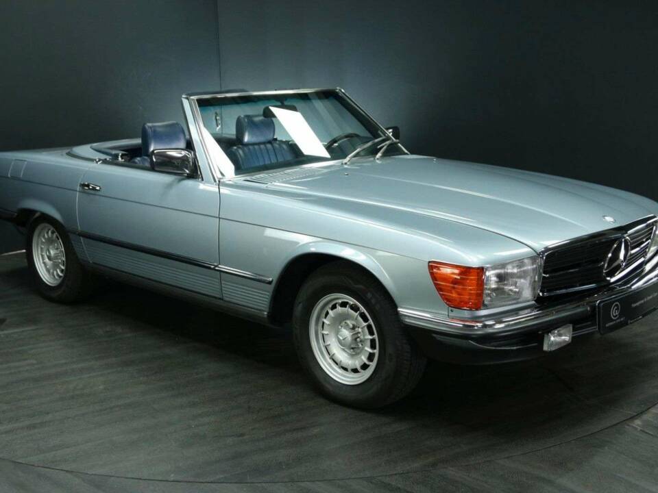 Image 8/30 of Mercedes-Benz 380 SL (1985)