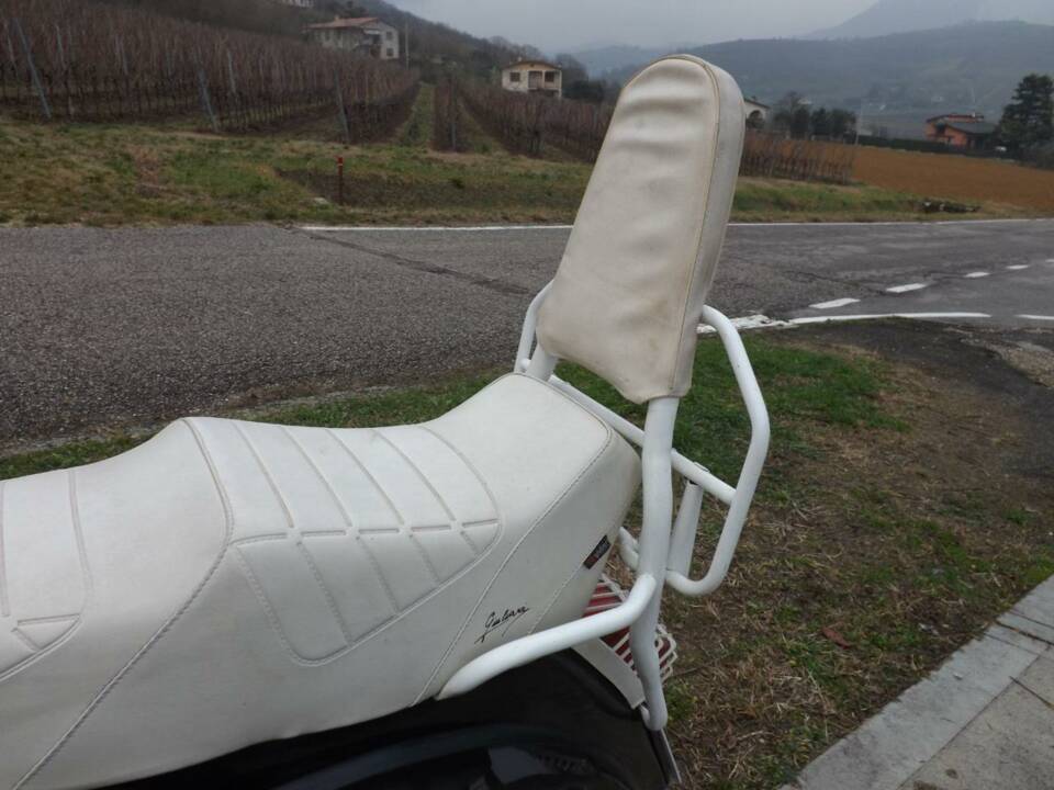 Bild 13/50 von Piaggio Vespa PX 125 E (1983)