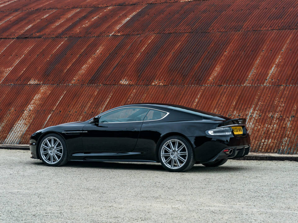 Image 2/36 of Aston Martin DBS (2008)