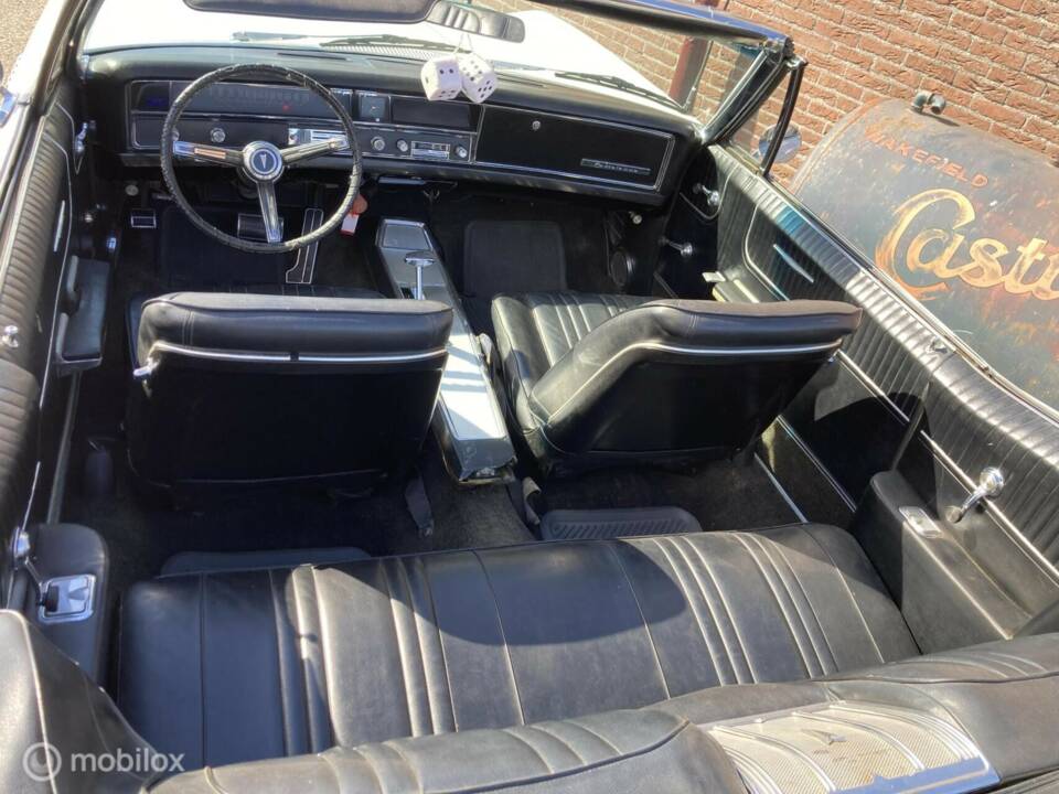 Image 39/50 of Pontiac Parisienne (1967)