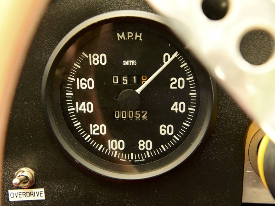 Image 45/50 of Jaguar XK-SS (1967)