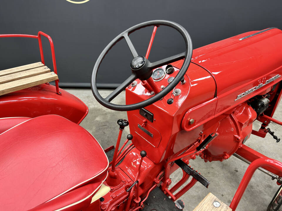 Immagine 18/50 di Porsche-Diesel Junior K (1961)