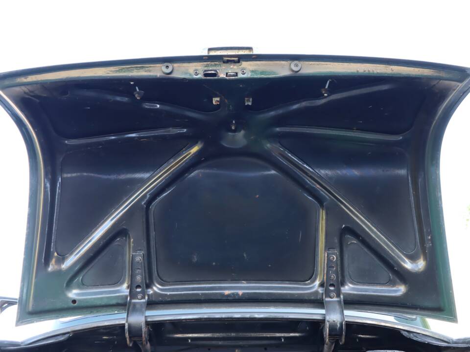 Image 36/50 of Mercedes-Benz 180 D (1958)