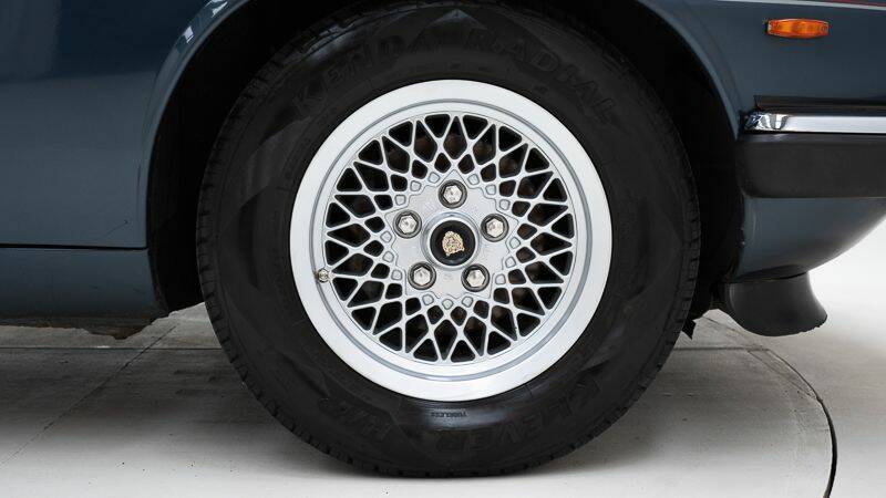 Imagen 10/15 de Jaguar XJRS 6.0 (1990)