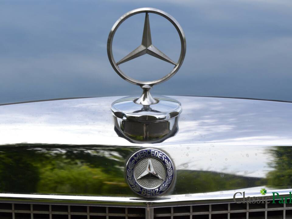 Bild 44/50 von Mercedes-Benz 280 SE 3,5 (1971)