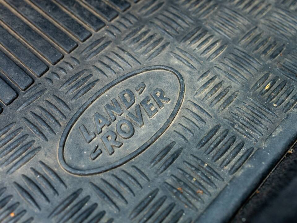 Image 37/41 of Land Rover Defender 90 (2004)