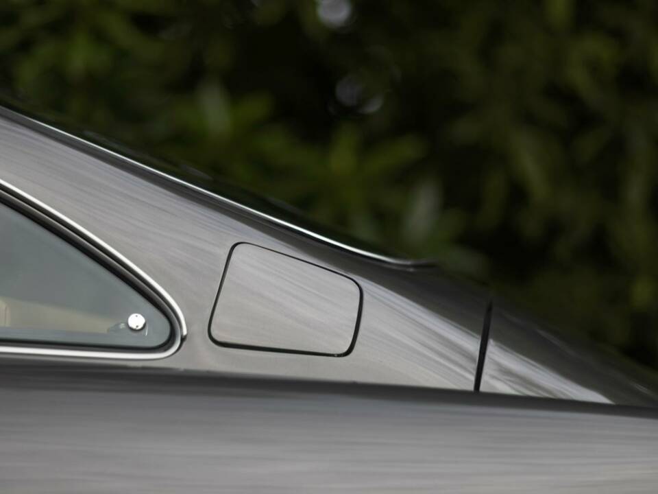 Image 31/50 of Aston Martin DB 4 (1962)