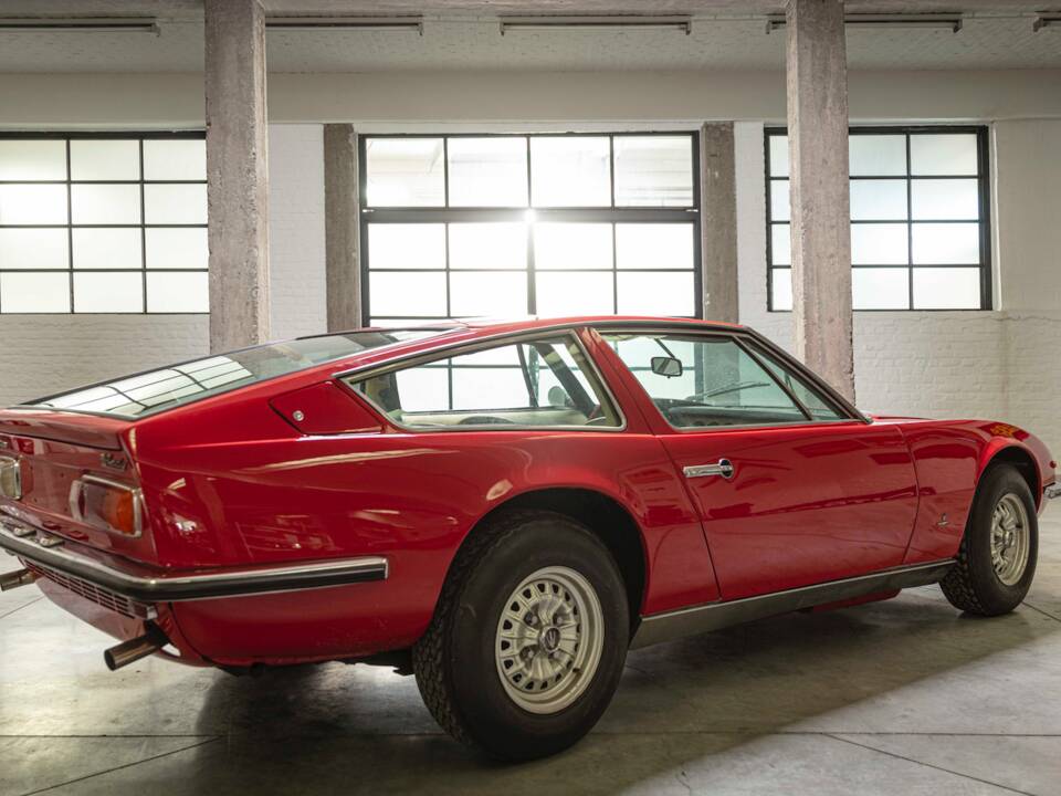 Image 4/71 of Maserati Indy 4700 (1972)