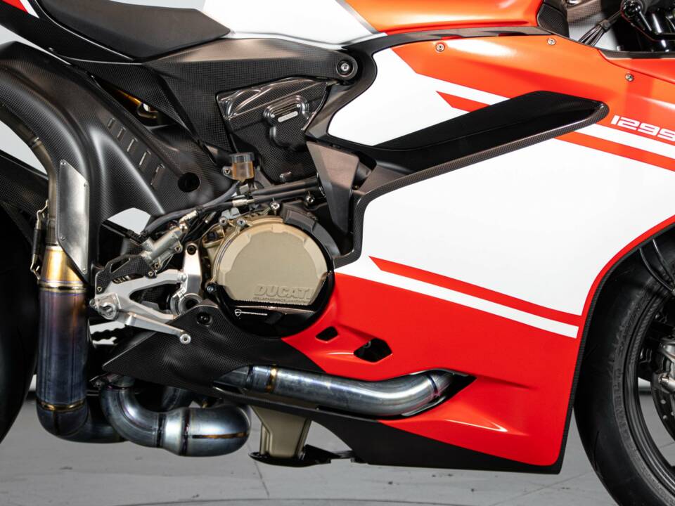 Bild 41/50 von Ducati DUMMY (2018)
