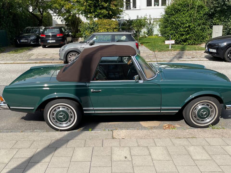 Image 51/69 of Mercedes-Benz 280 SL (1971)