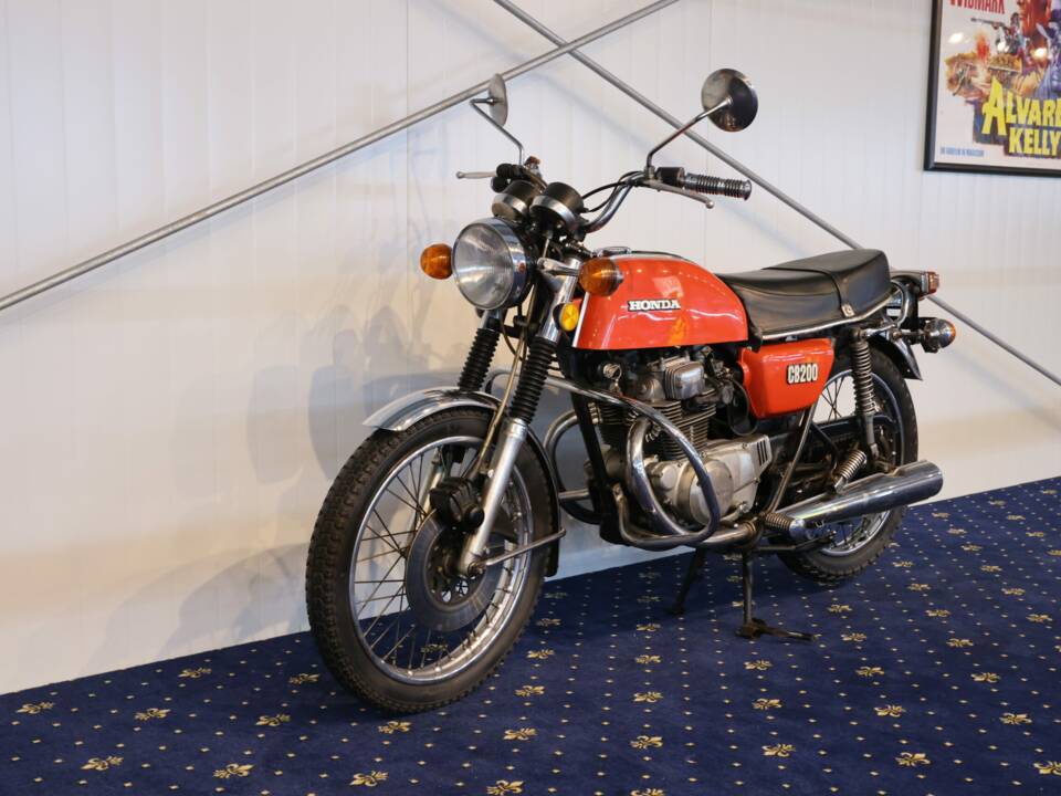 Image 19/26 of Honda CB 200 (1976)