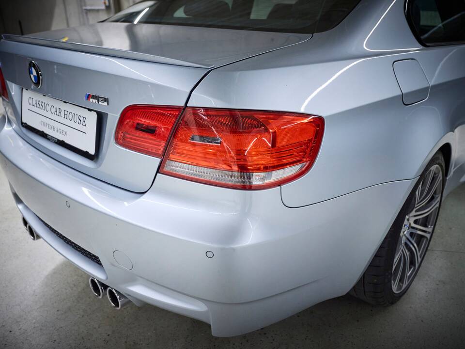 Image 47/100 of BMW M3 (2006)