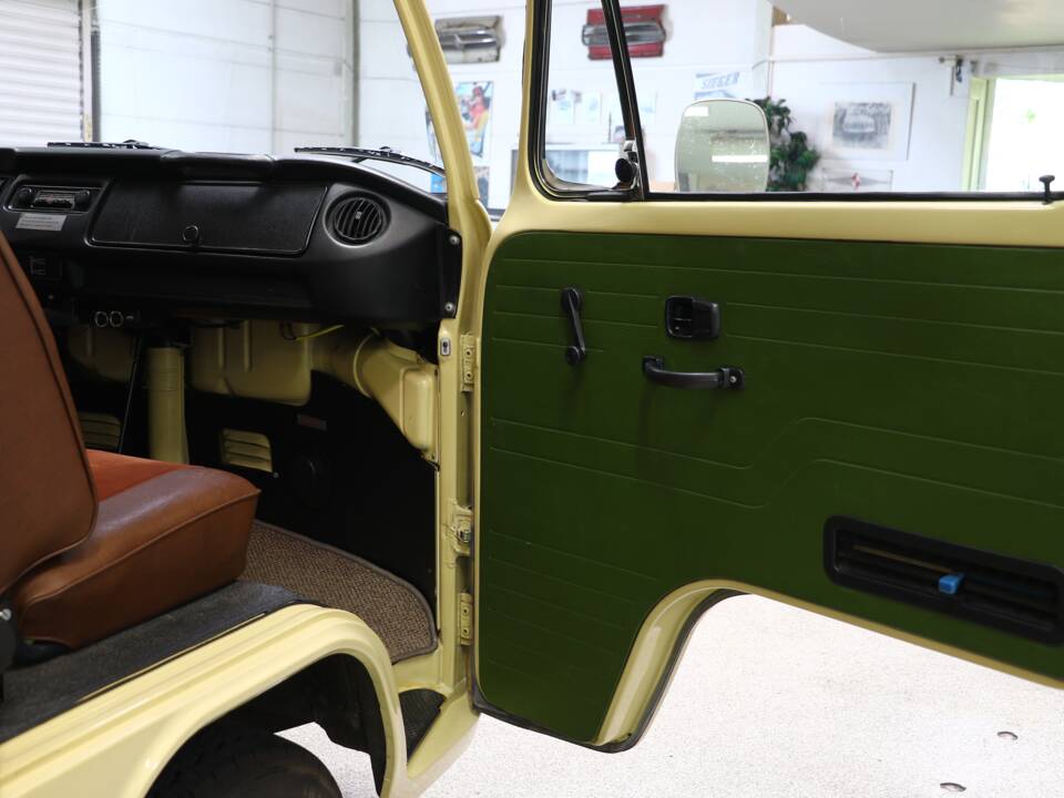 Afbeelding 23/36 van Volkswagen T2b Westfalia (1974)