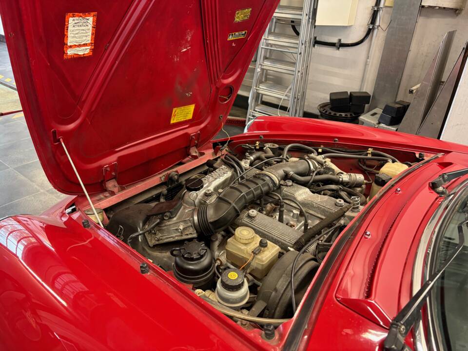 Image 25/25 of Alfa Romeo 2.0 Spider (1992)