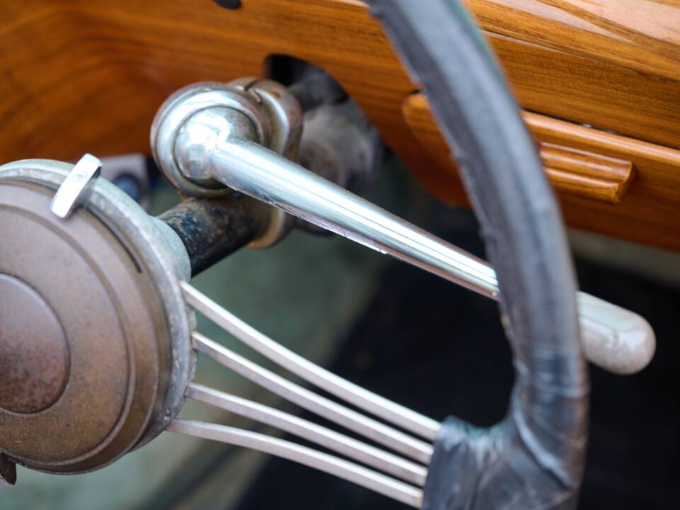 Bild 32/50 von Triumph 2000 Roadster (1949)