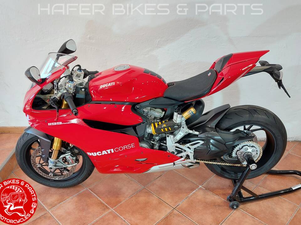 Image 10/30 of Ducati DUMMY (2012)