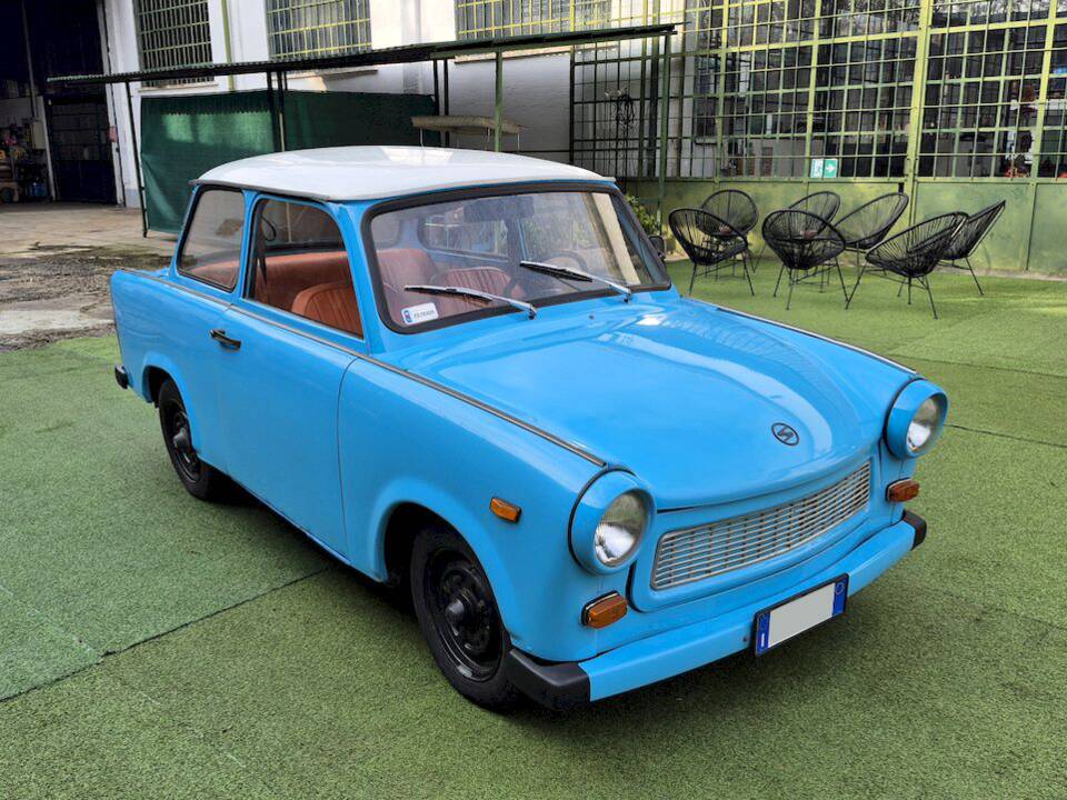 Image 18/45 of Trabant 601 (1966)