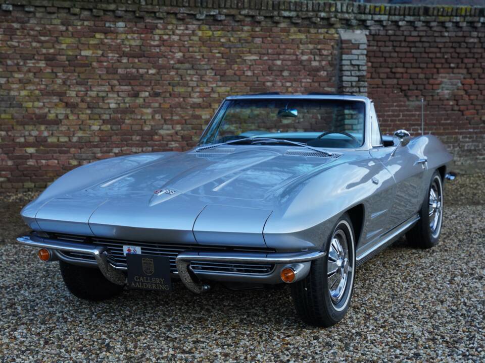 Image 42/50 of Chevrolet Corvette Sting Ray Convertible (1964)