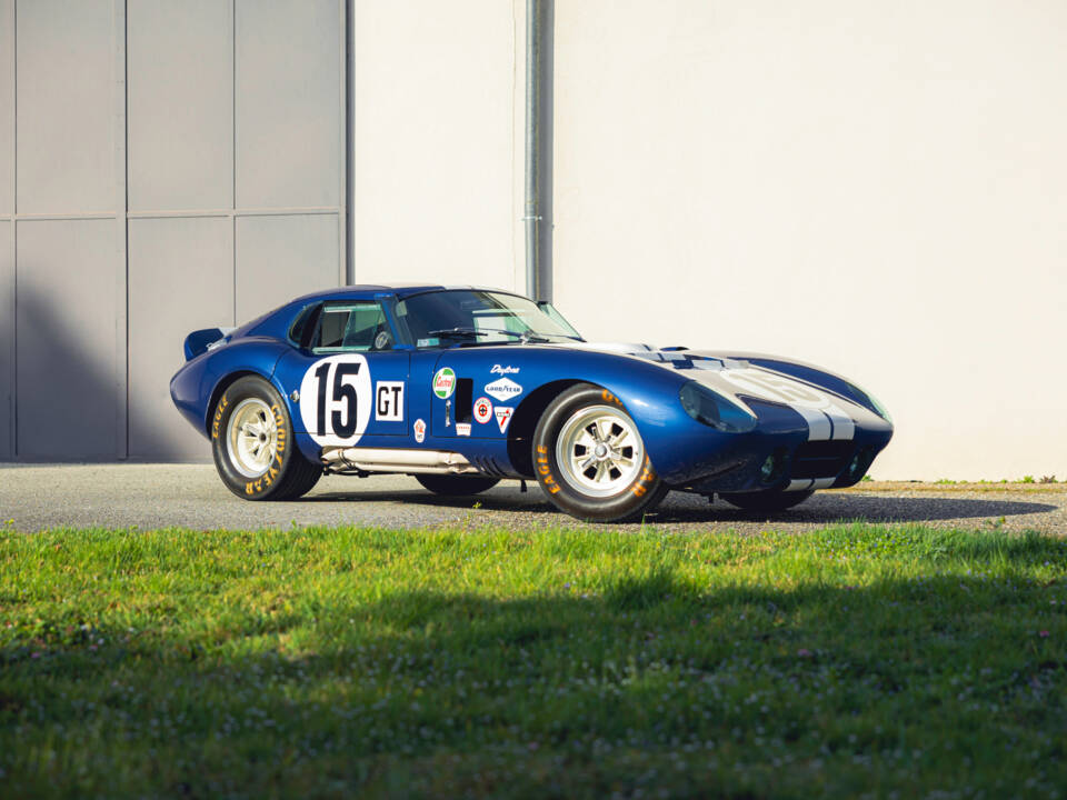 Imagen 1/15 de Shelby Daytona Cobra Coupe (1964)