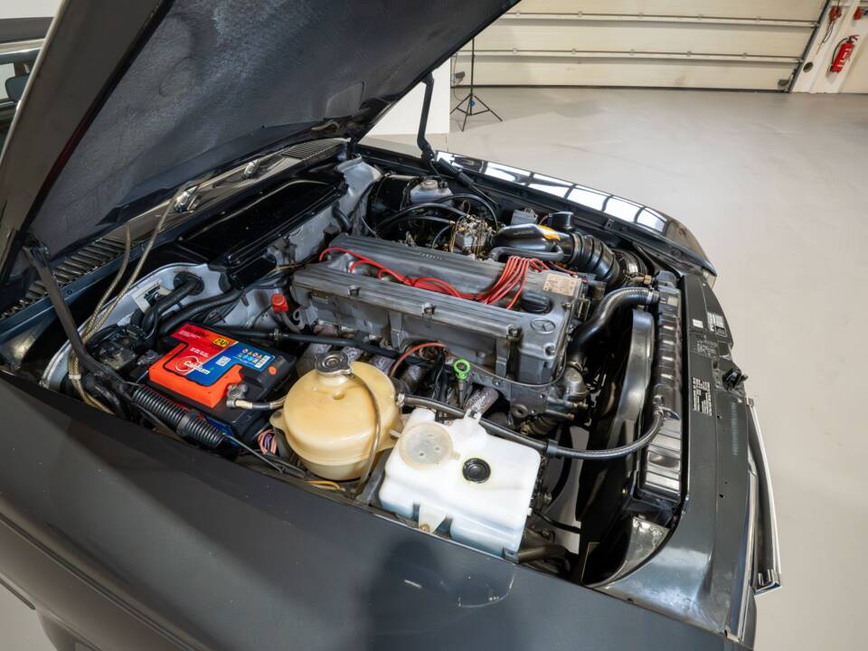 Image 11/32 of Mercedes-Benz 280 SL (1985)