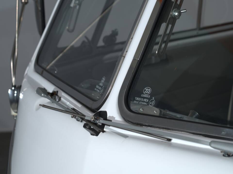 Bild 11/49 von Volkswagen T1 Brasil 1.6 (1970)