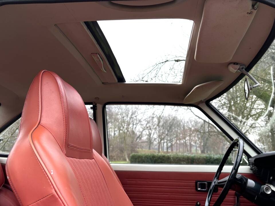 Immagine 5/21 di Toyota Corolla 1200 (1971)