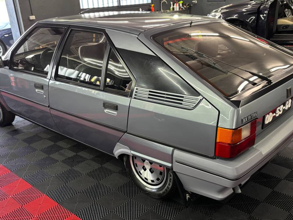 Bild 5/16 von Citroën BX 19 GT (1987)