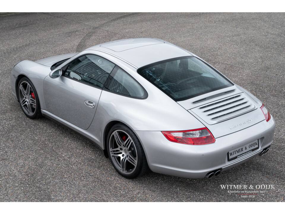 Bild 12/33 von Porsche 911 Carrera 4S (2007)