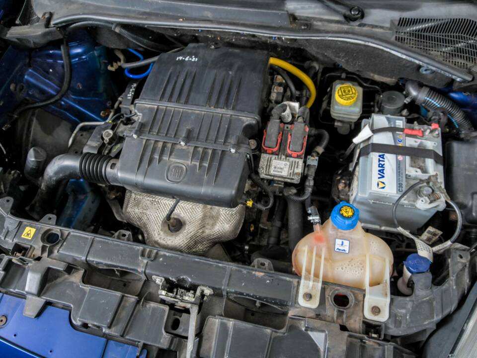 Bild 39/50 von FIAT Grande Punto 1.4 (2009)