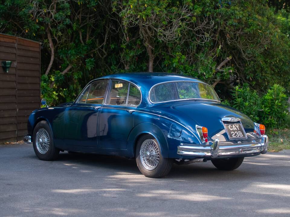 Bild 41/50 von Jaguar Mk II 2.4 (1964)