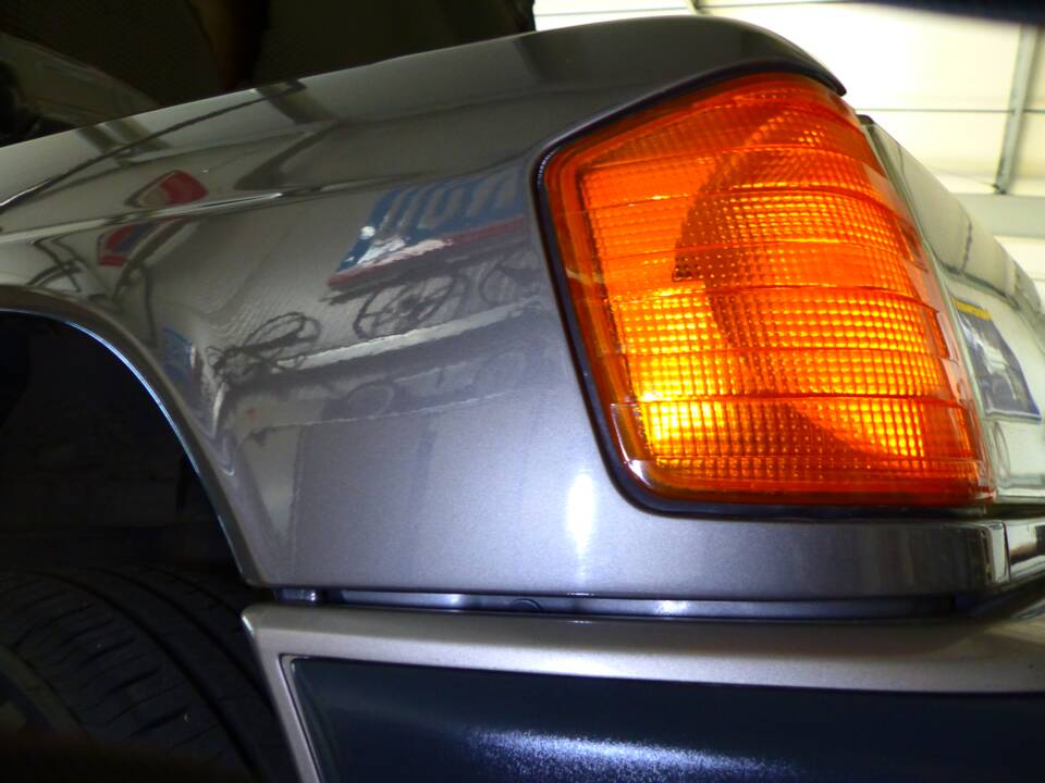 Immagine 63/73 di Mercedes-Benz 190 D 2.5 (1990)