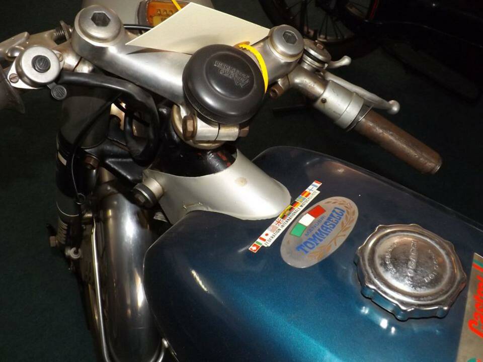 Immagine 6/30 di Moto Morini 175 Turismo (1962)