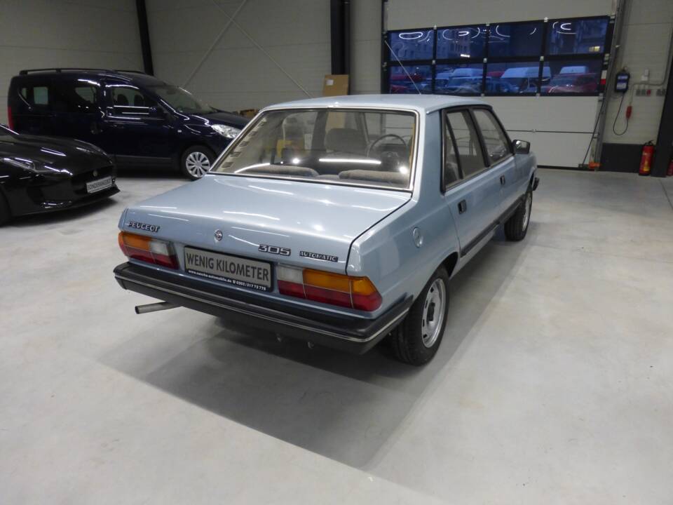 Bild 3/24 von Peugeot 305 (1986)