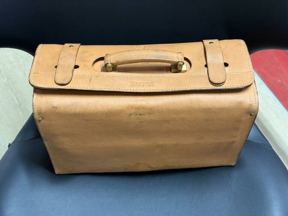 Bild 37/50 von Ferrari F 355 Berlinetta (1997)