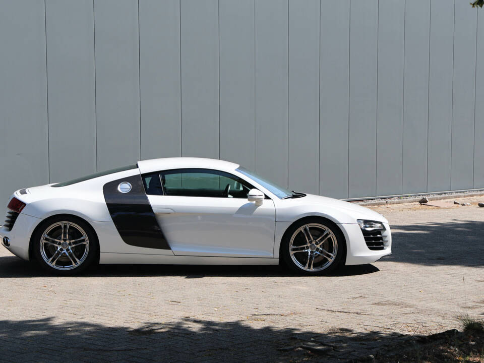 Bild 16/53 von Audi R8 (2008)