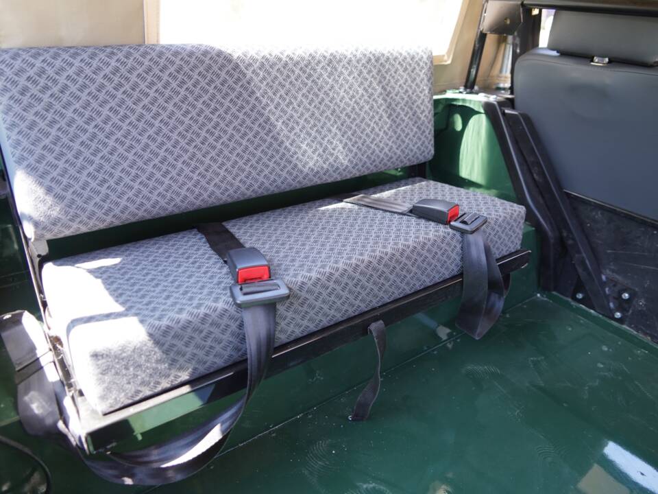 Image 35/64 of Land Rover Defender 90 Td5 (1999)