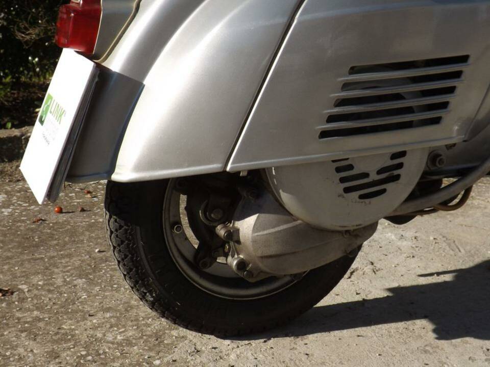 Image 28/43 of Piaggio Vespa 125 Primavera (1973)
