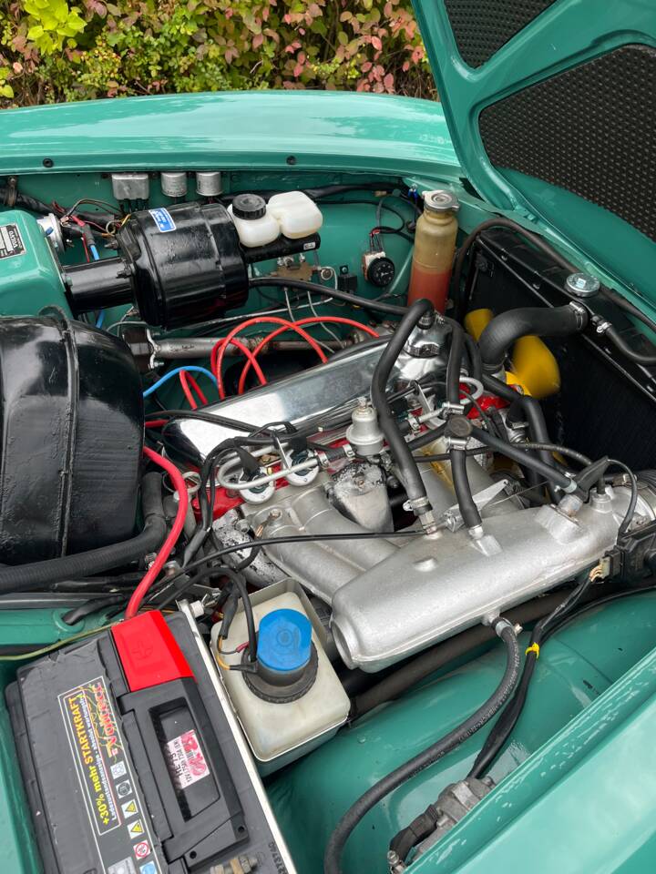 Bild 25/44 von Volvo 1800 ES (1973)