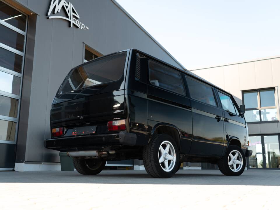 Bild 4/16 von Volkswagen T3 Kombi 1.6 D (1985)