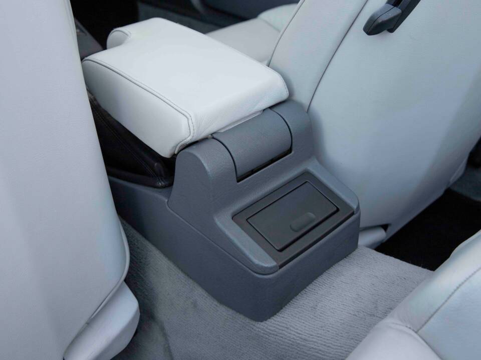 Bild 66/92 von BMW 325i (1994)