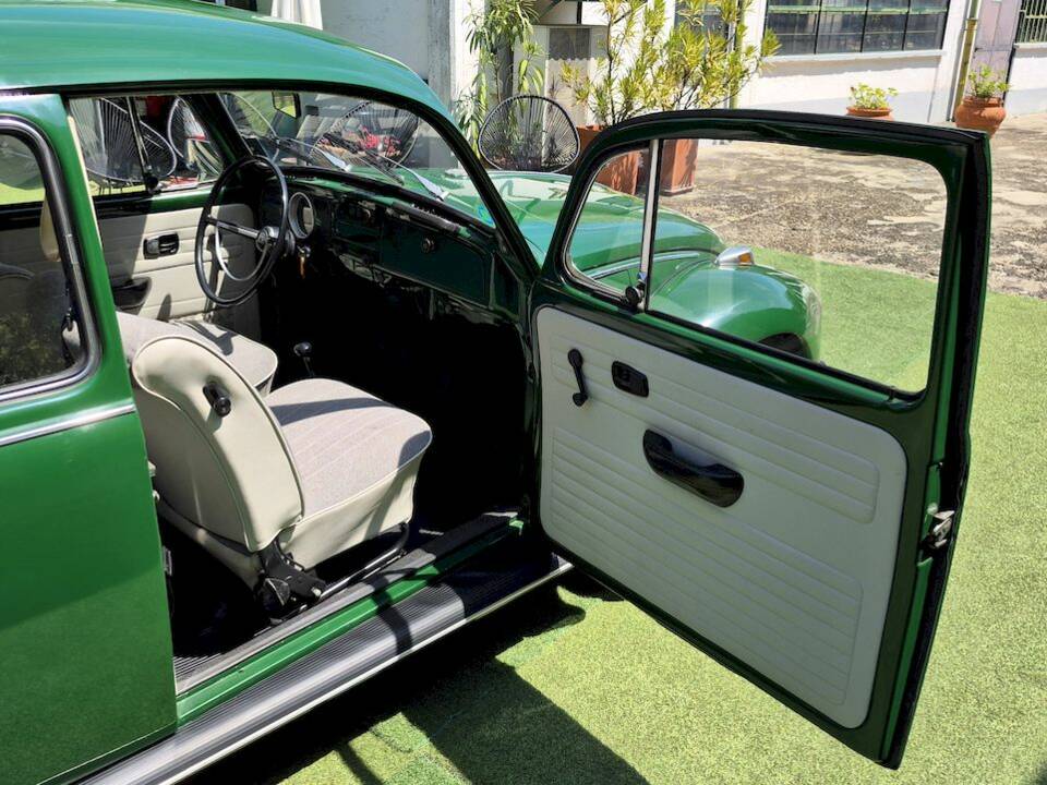 Image 38/54 de Volkswagen Käfer 1200 (1971)