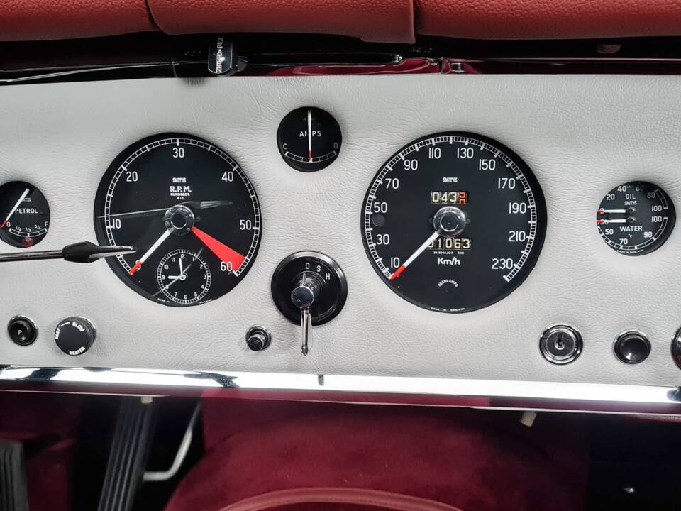 Afbeelding 15/34 van Jaguar XK 150 3.4 S OTS (1958)